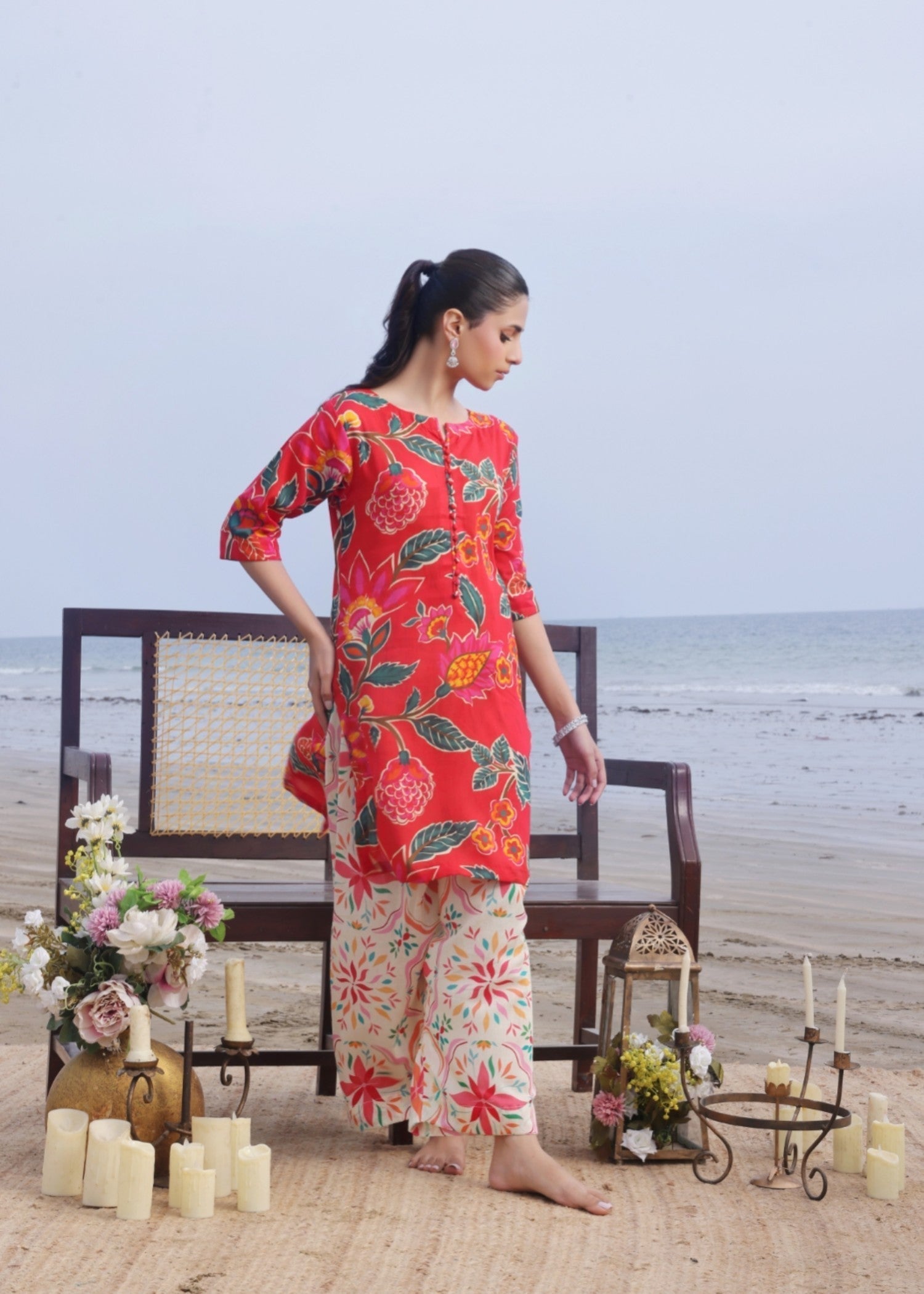 Feathers FLAMYN Women 2pcs