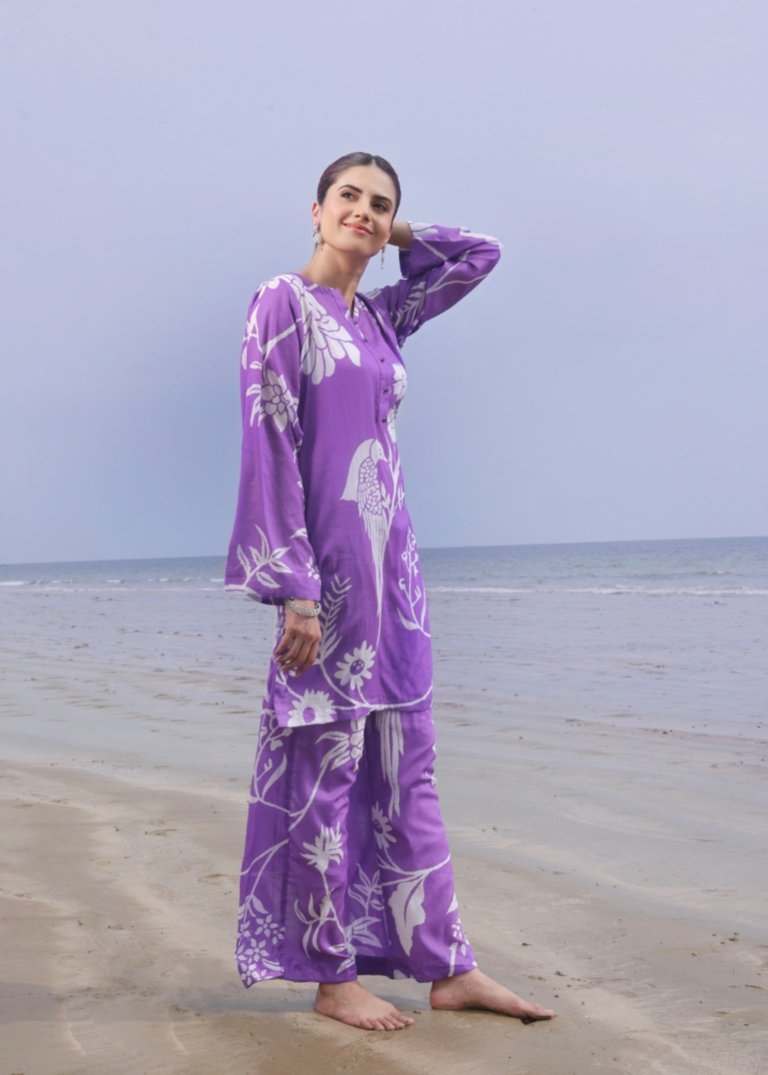 Feathers MYSTEN Women 2pcs