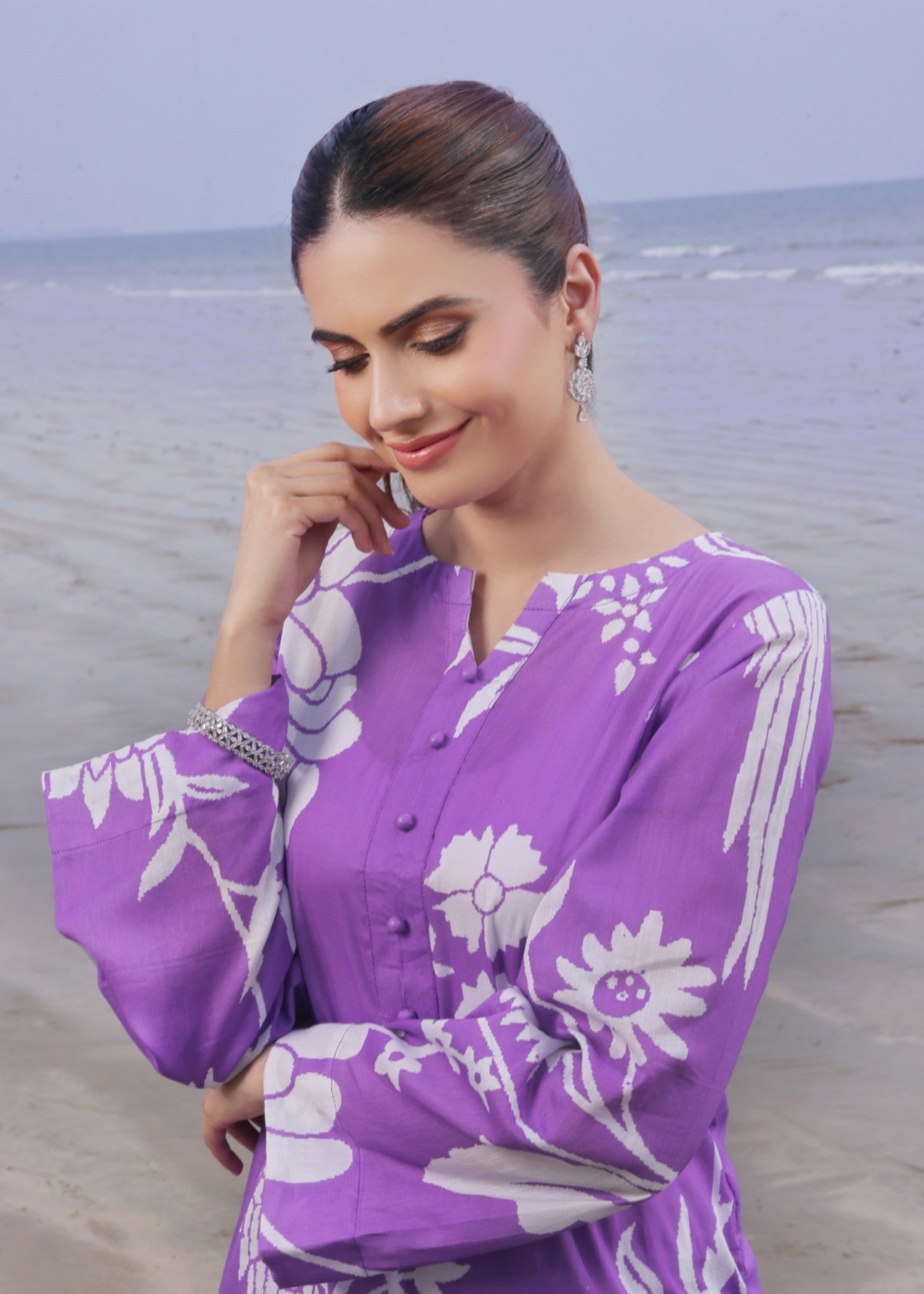 Feathers MYSTEN Women 2pcs