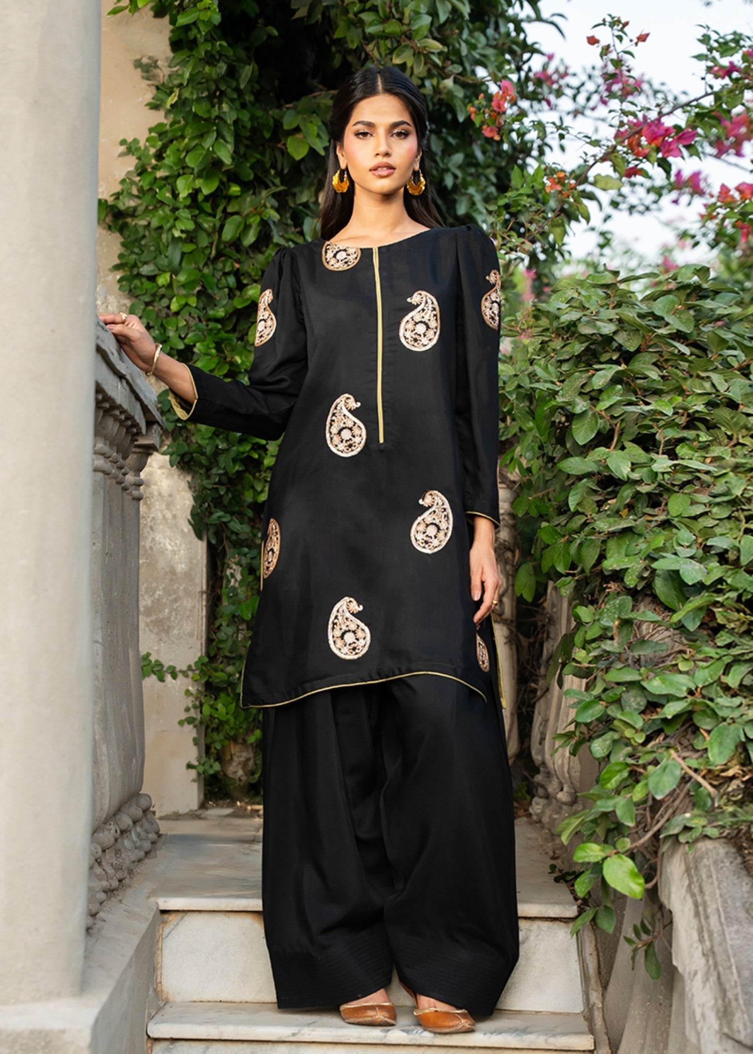 Kross Kulture Embroidered Viscose Suit With Farshi Shalwar 77 Women 2pcs