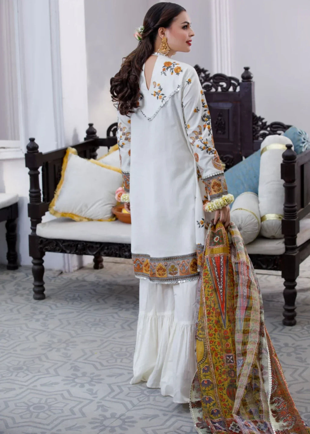 Mehryam Collection Mom Luxury Pret Off White Women 3pcs