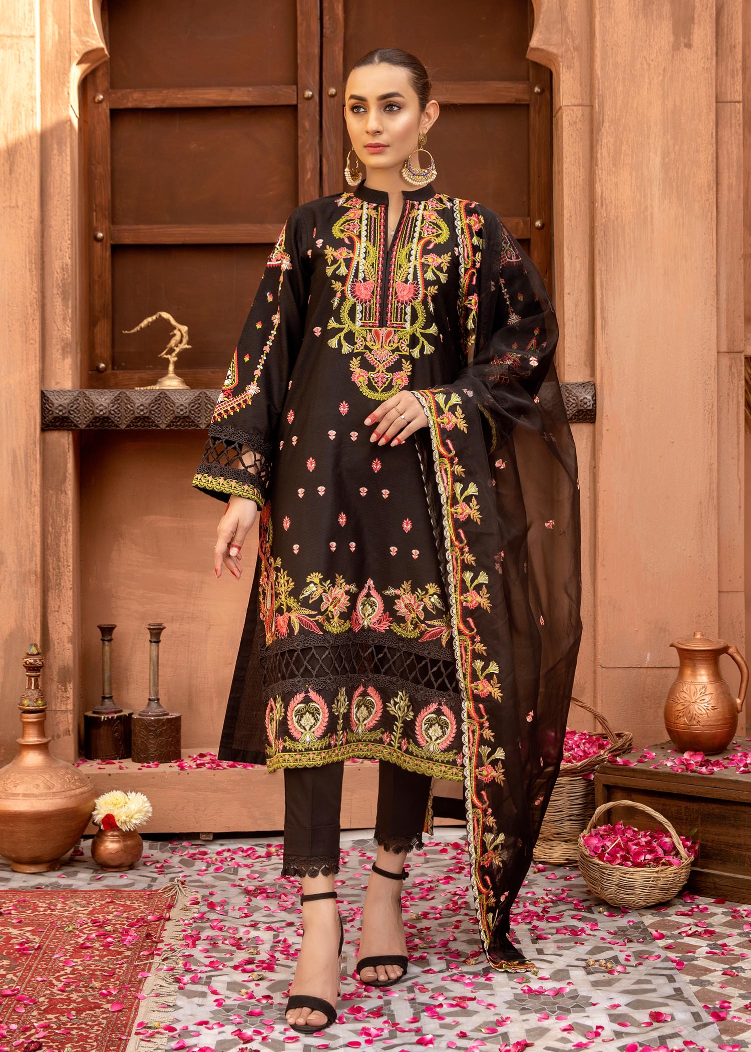 Zoya & Zaha ZOYA&ZAHA Black Kashmiri 004 Women 3pcs