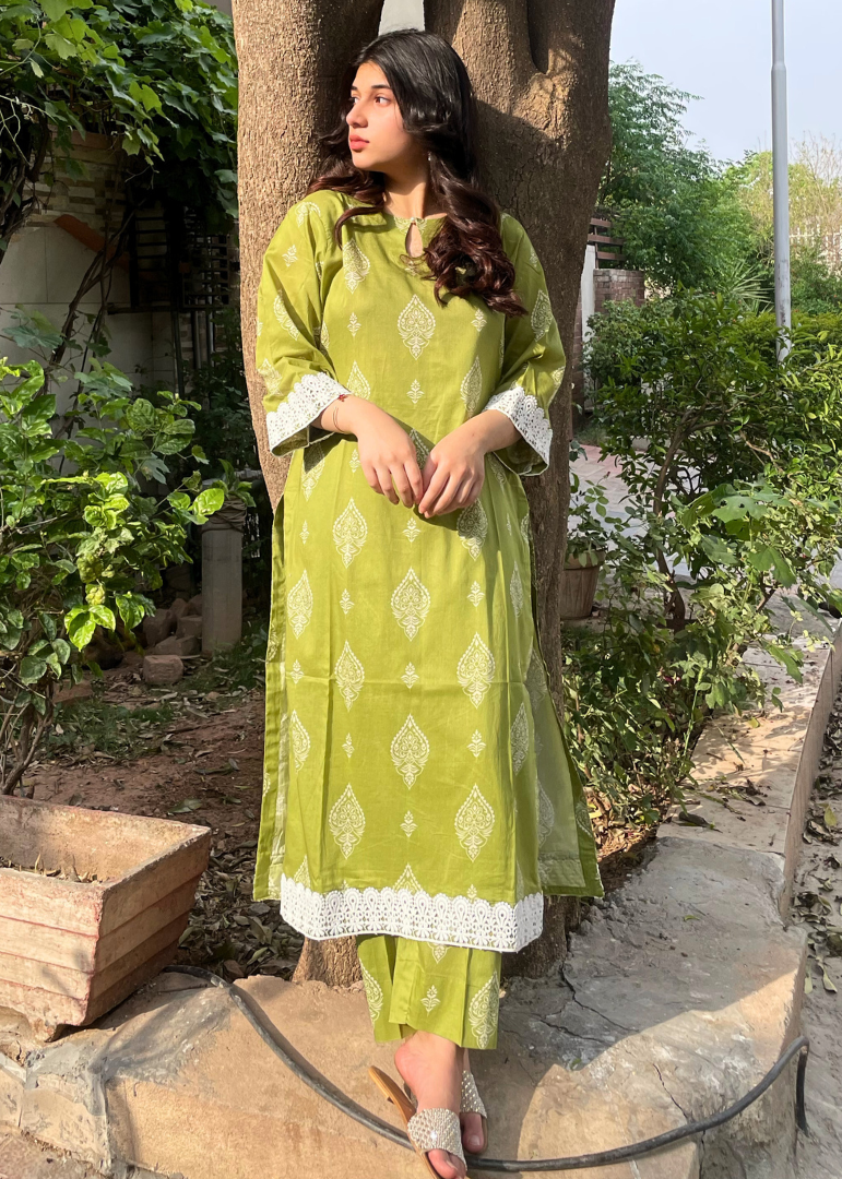 Haya'S Creation Digital Printed Green Lawn Dress with Plazo Women 2pcs
