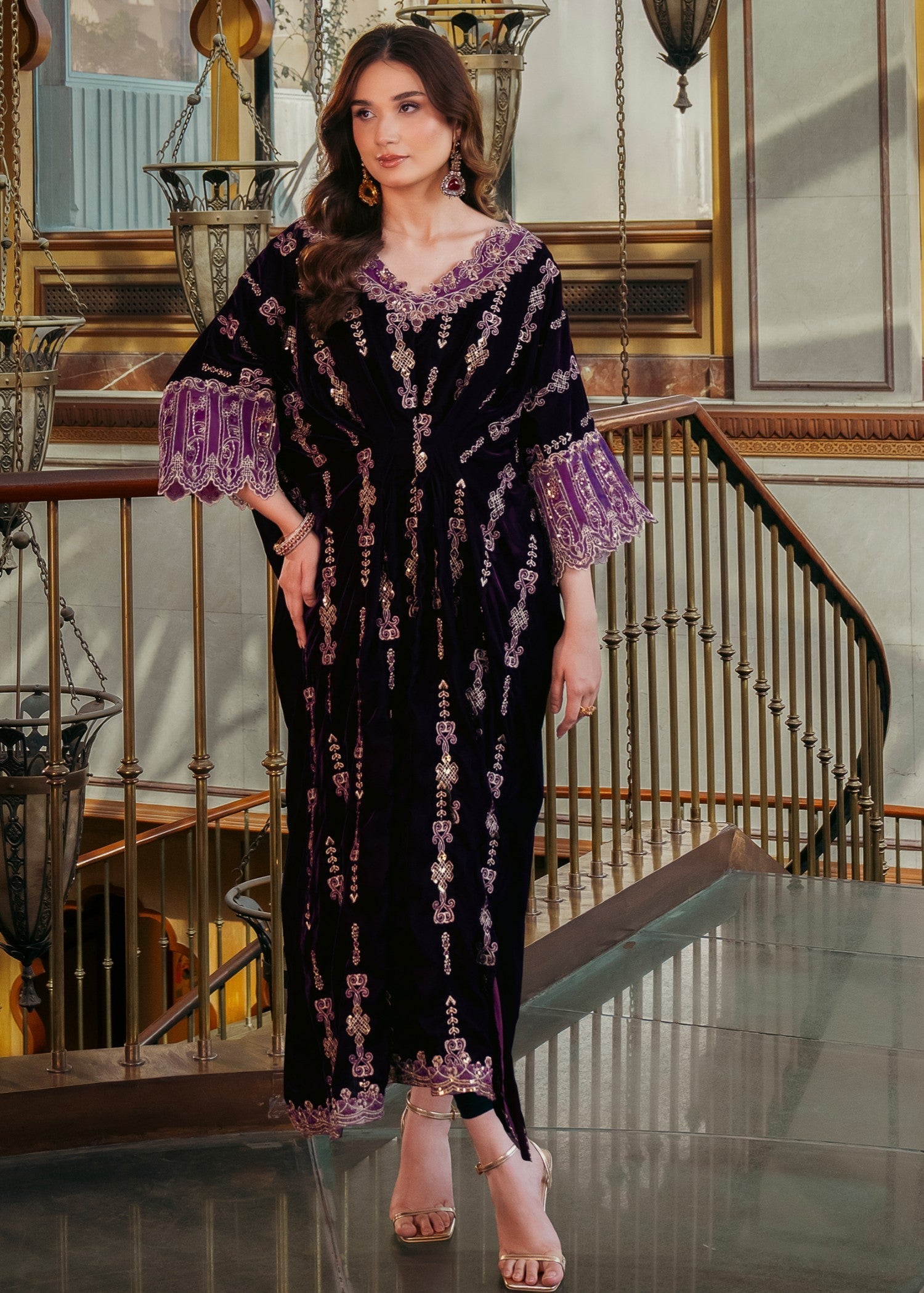 Kross Kulture Kaftan Embroidered Velvet 1185 Women 1pcs