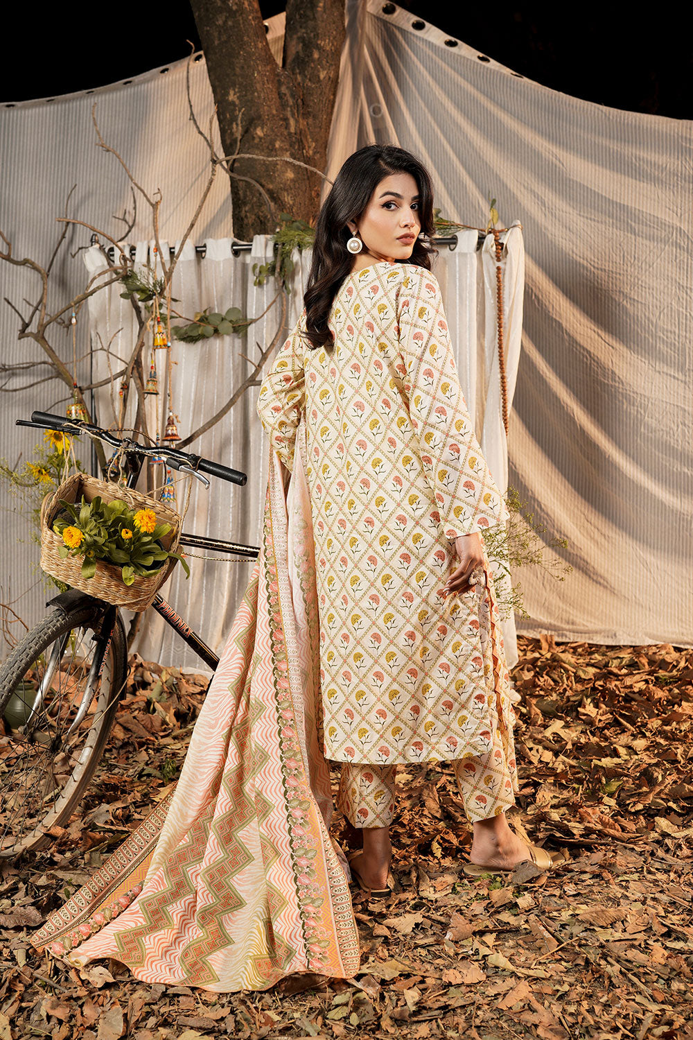 Safwa 3P Printed Suit Lawn Pret ( Ready To Wear ) Women 3pcs