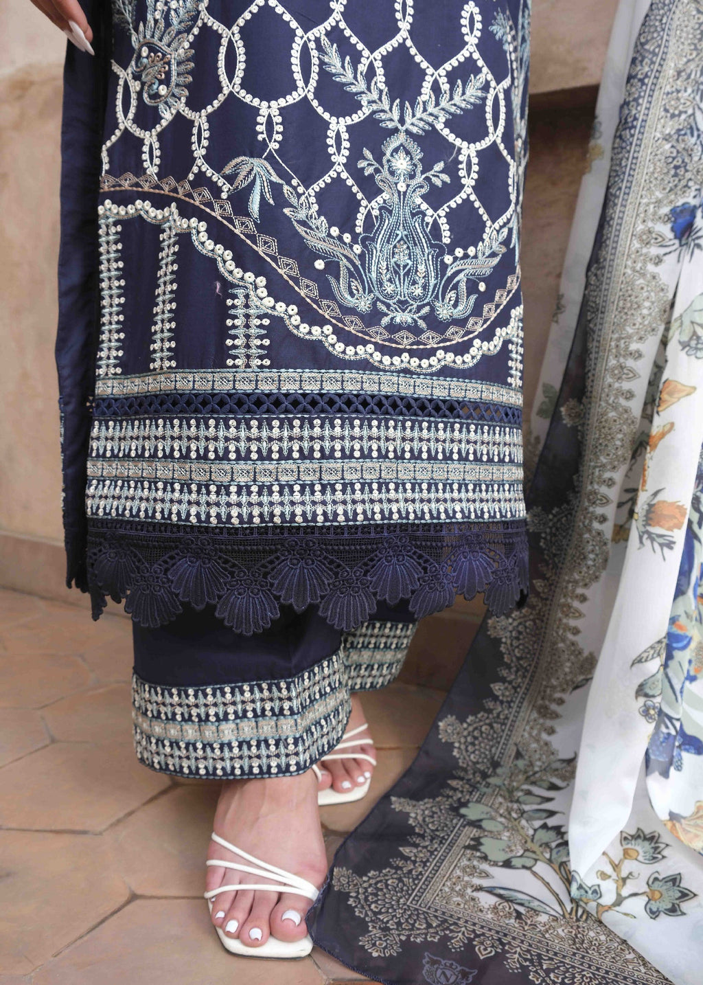 Nayaa's Sapphire Women 3pcs