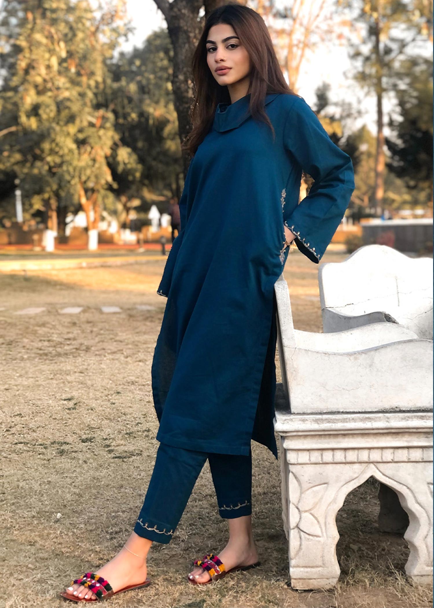 Aks-e-Jahan Teal Peony suit Women 2pcs