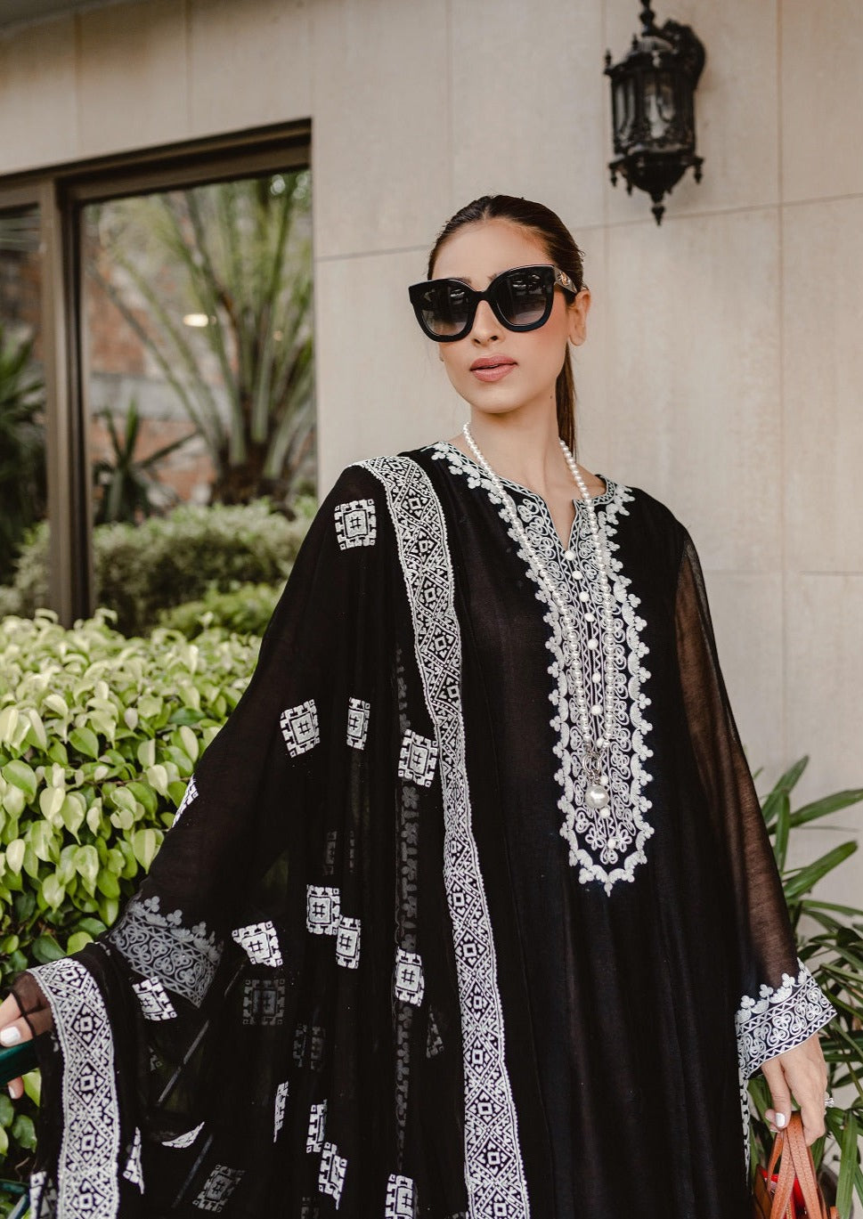 Hues Atelier Monochrome Women 3pcs