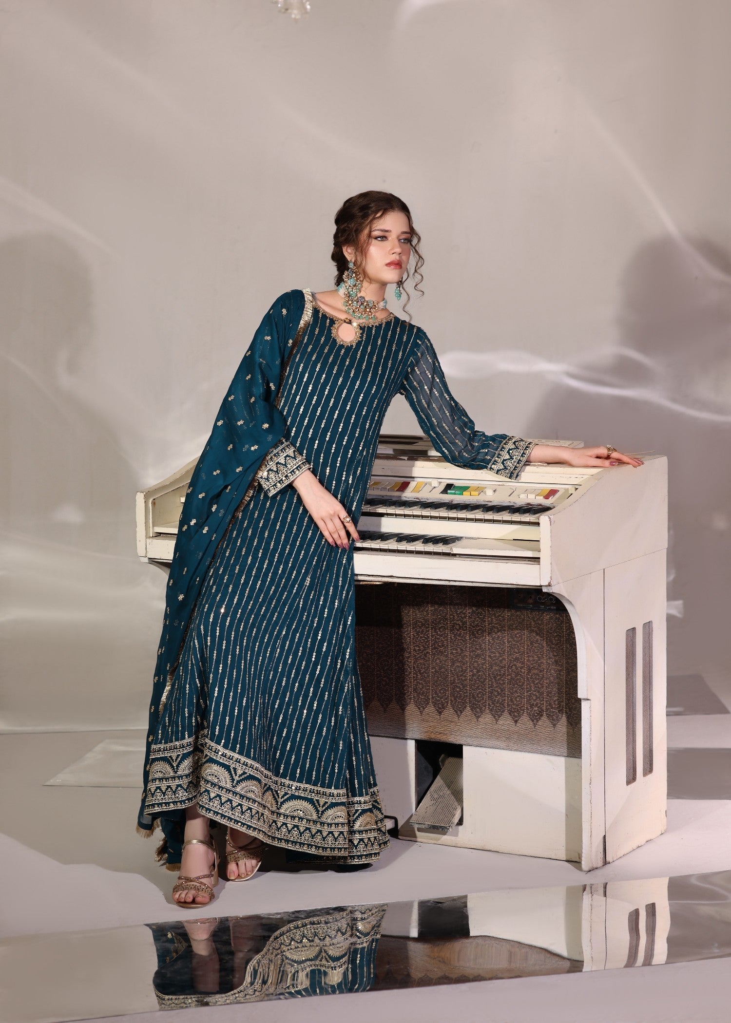 Abaan Zohan Ruby Peacock Women 3pcs