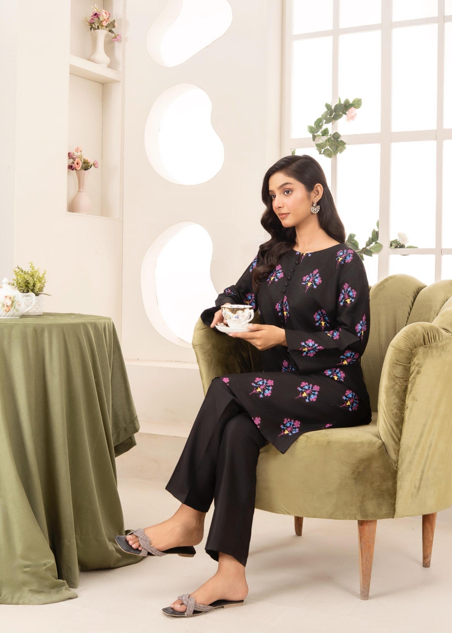Stylish Collection BLACK BLOSSOM Women 2pcs