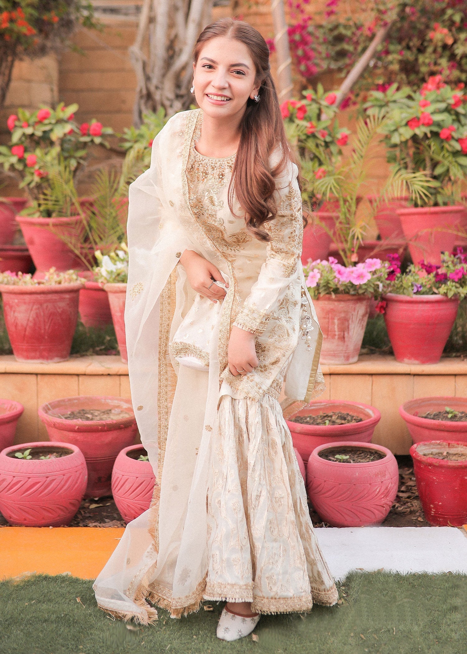 Sara Jahan White Crown Women 3pcs
