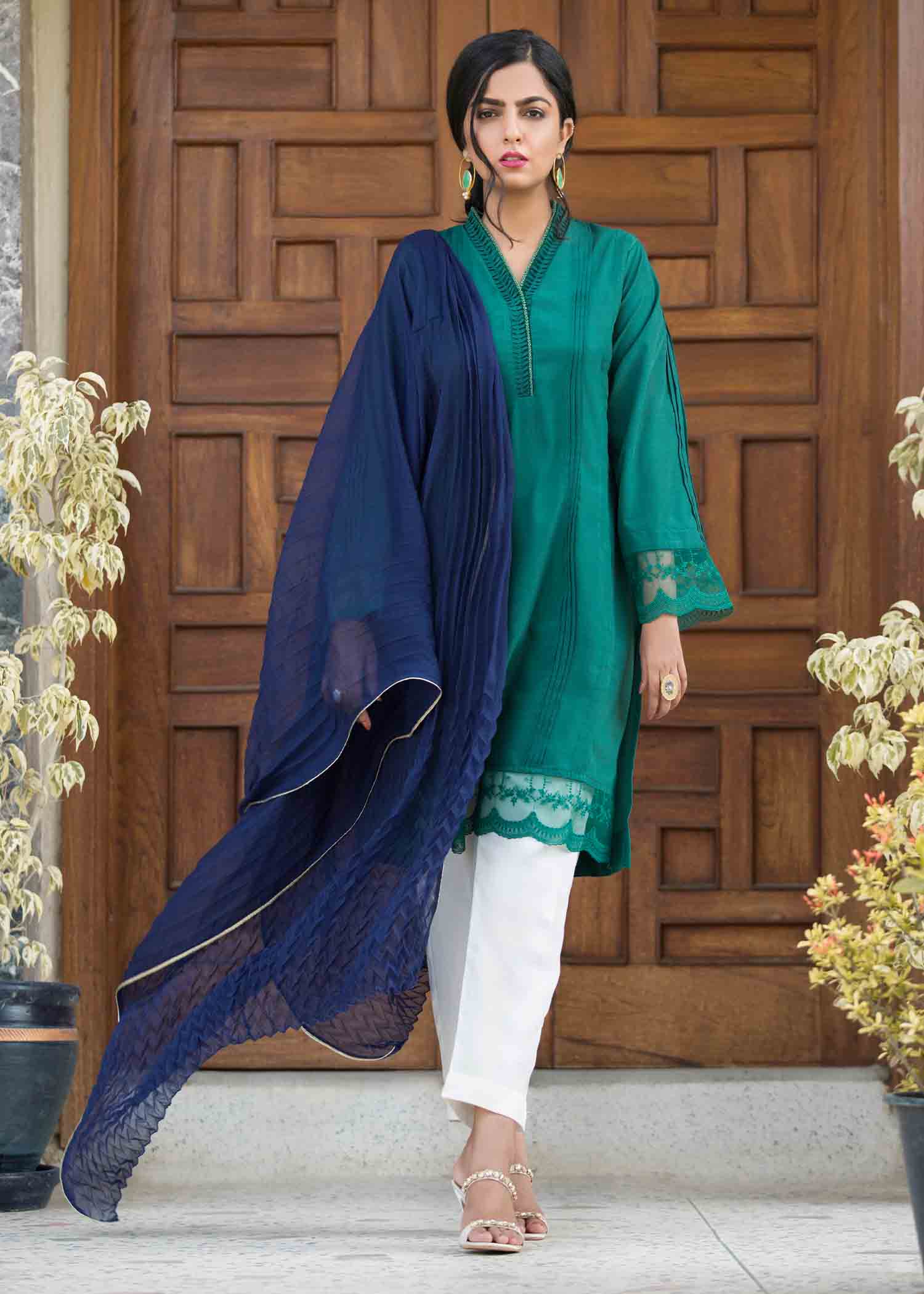 Nuqsh NRA 006 Emerald Green Kurta, Straight Pants & Navy Blue Silk Crush Dupatta Women 3pcs