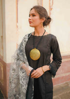 Mehek Saadi Faraz Siyah Chashmagi Women 3pcs