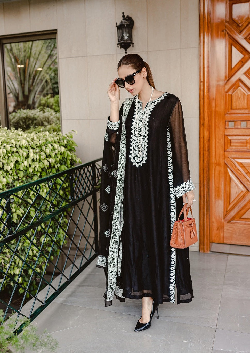 Hues Atelier Monochrome Women 3pcs