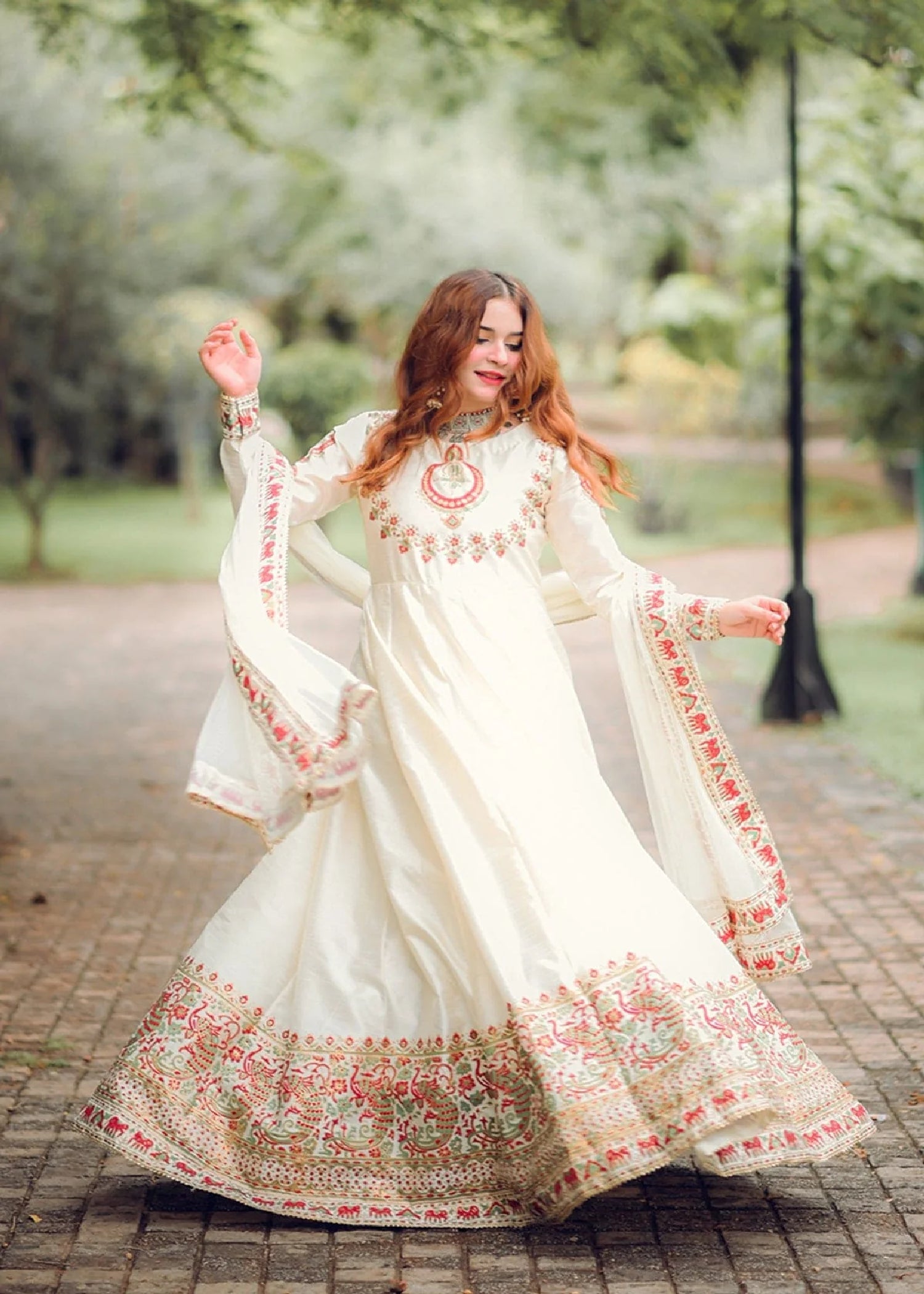 Peraan by SH Motiya (Raw Silk) Women 2pcs