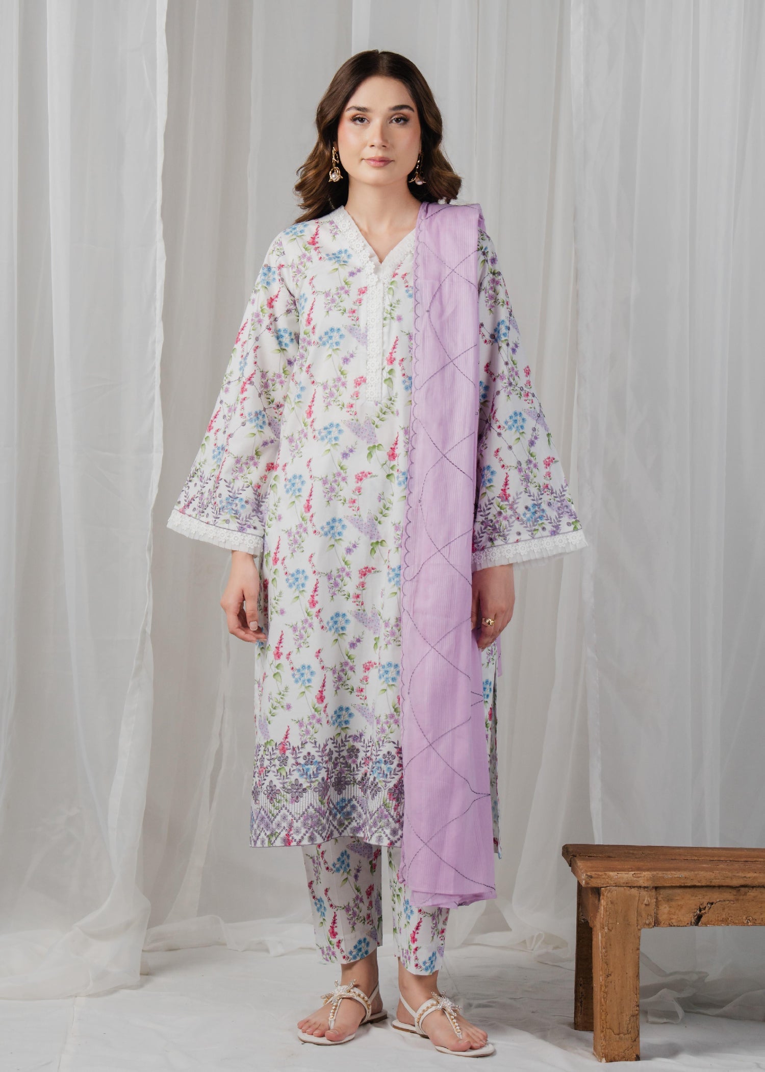 Buzzazi White Printed Suit Women 3pcs