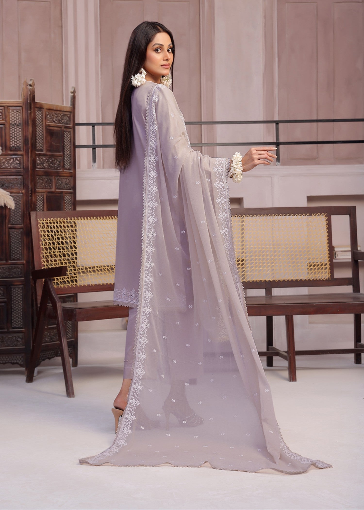 Kumash Textiles White Swan Women Stitched Women 3pcs