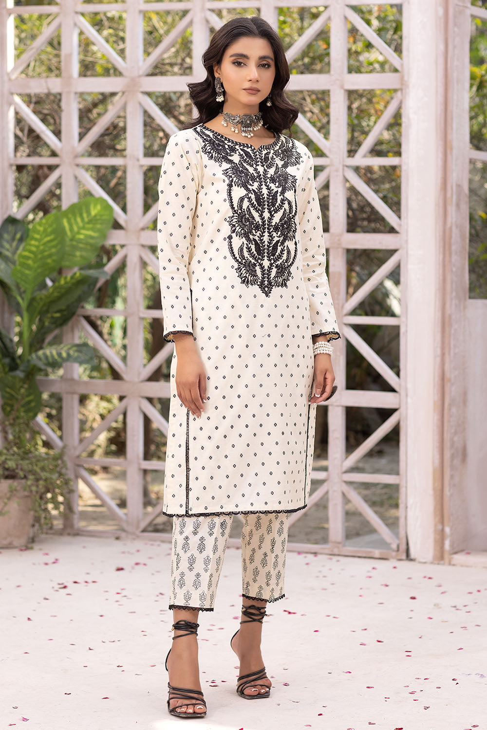 Madame Embroidered Cotton Lawn Co Ord 2684 Women 2pcs