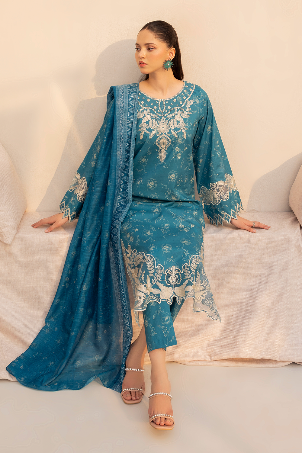 Esra Embroidered Lawn DT 25 06 Women 3pcs