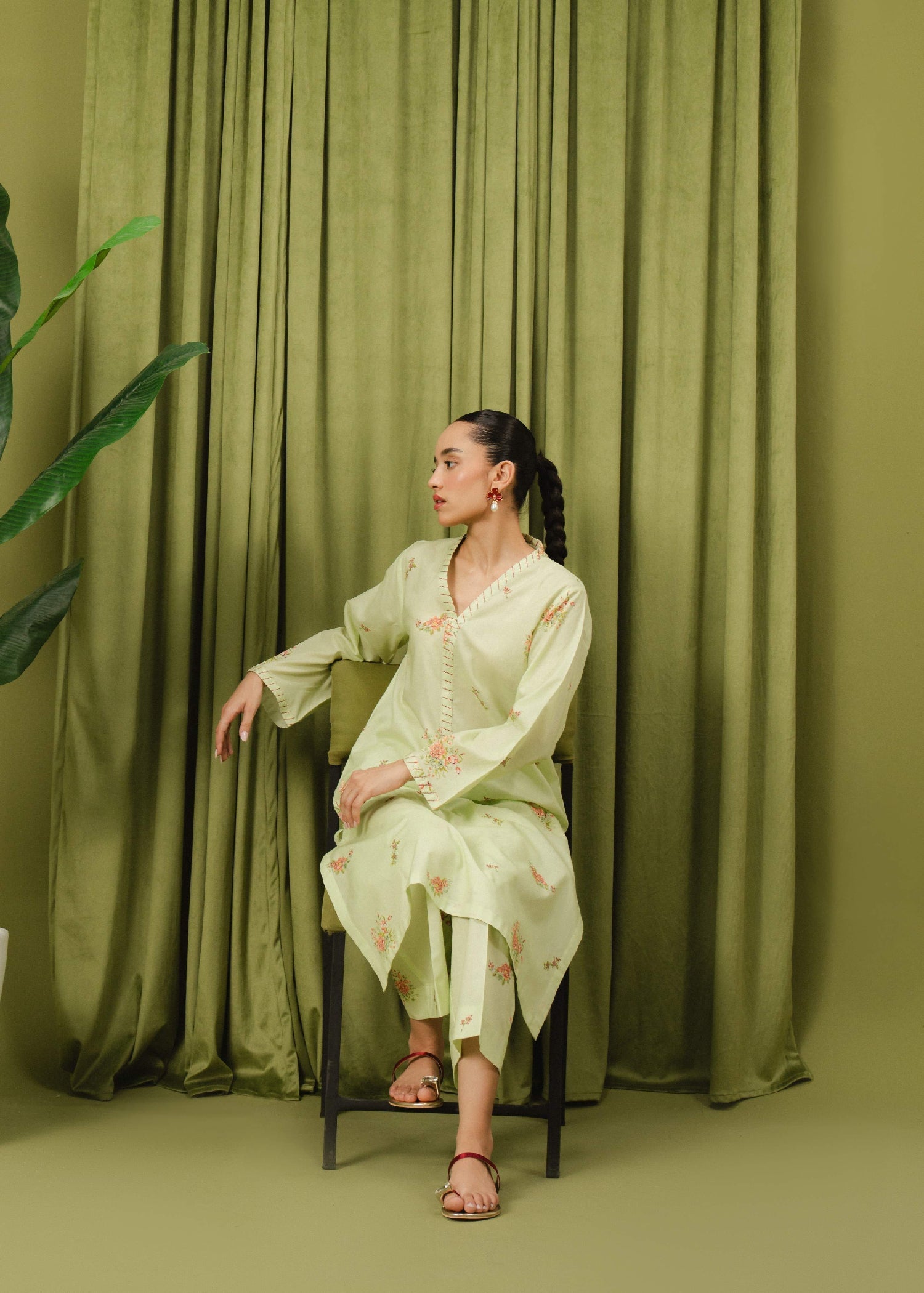 Buzzazi Pastel Green Printed Suit Women 2pcs