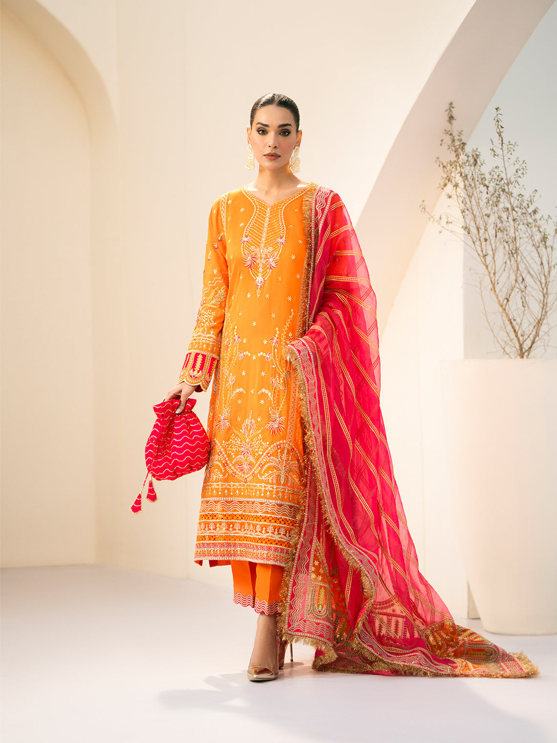 Fozia Khalid Ayika Women 2pcs