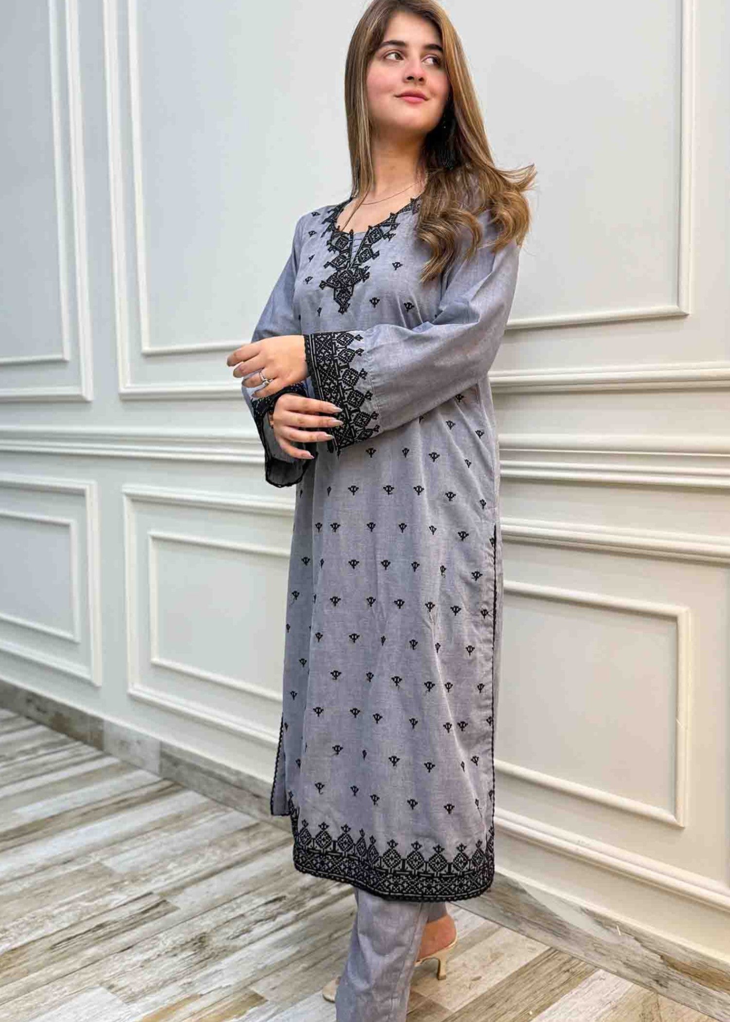 AYLA STUDIO Solid Embroidered Co ord set EAE210106 Leila Women 2pcs