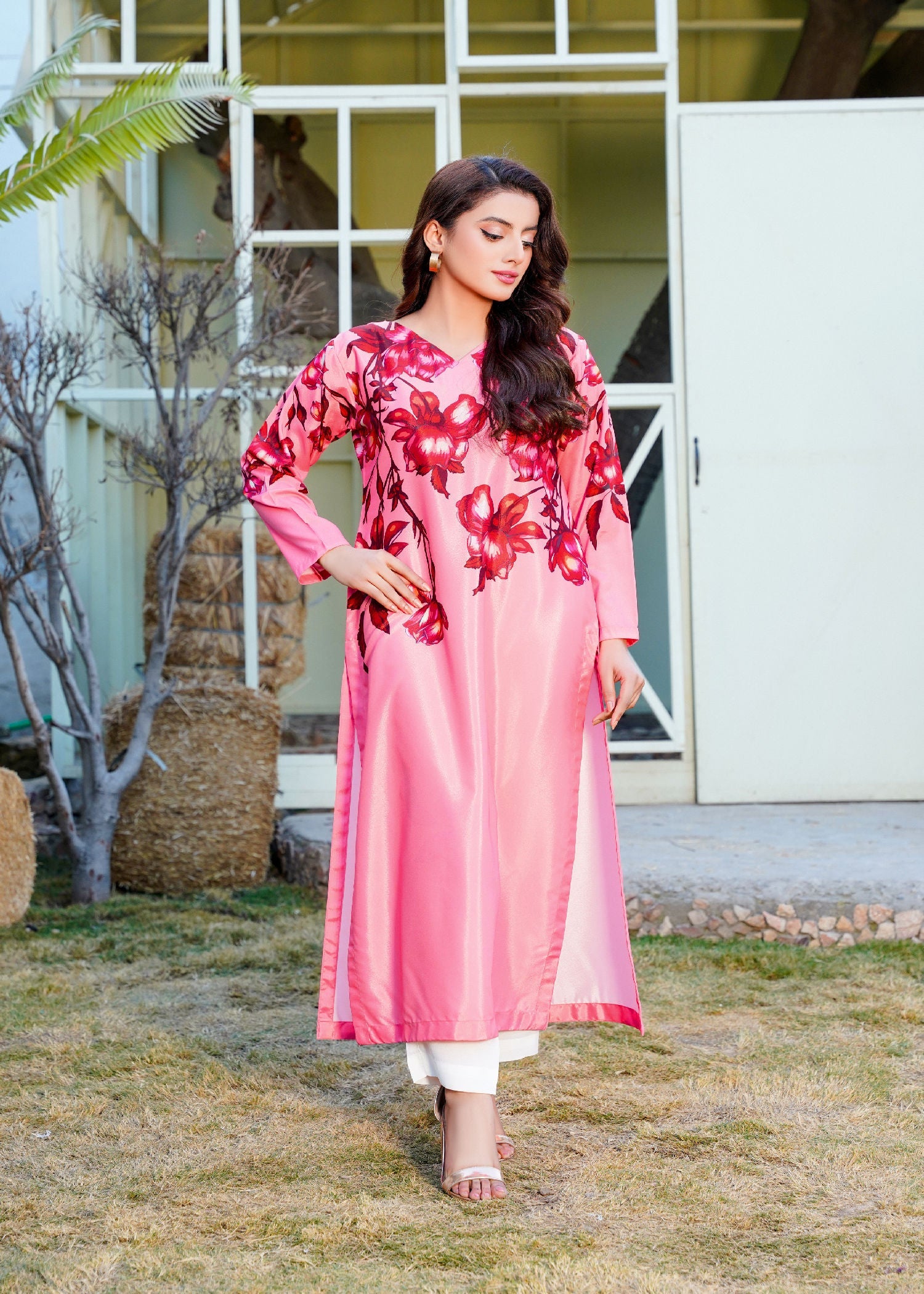 Athena Apparels Lumina: Pink Long Shirt With Red Floral Work 394 Women 1pcs