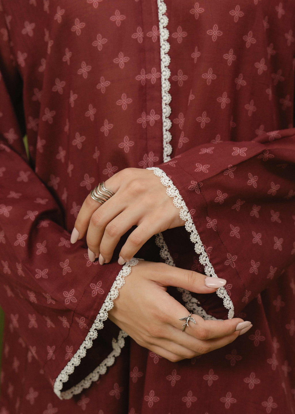 Buzzazi Maroon Chunri Printed Suit Women 2pcs