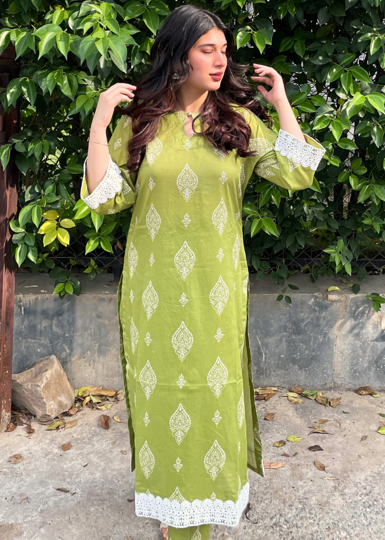 Haya'S Creation Digital Printed Green Lawn Dress with Plazo Women 2pcs