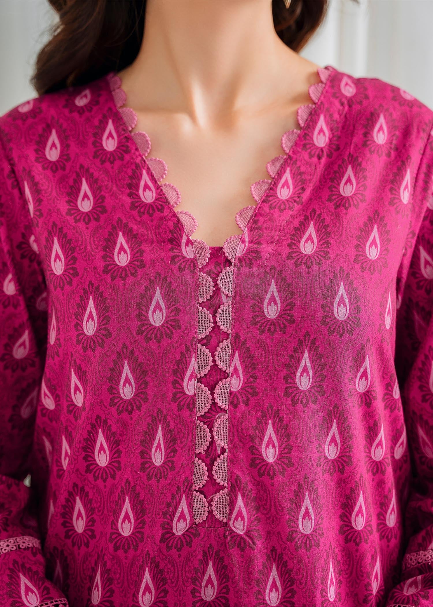 Garnet Clothing Leeya Women 2pcs