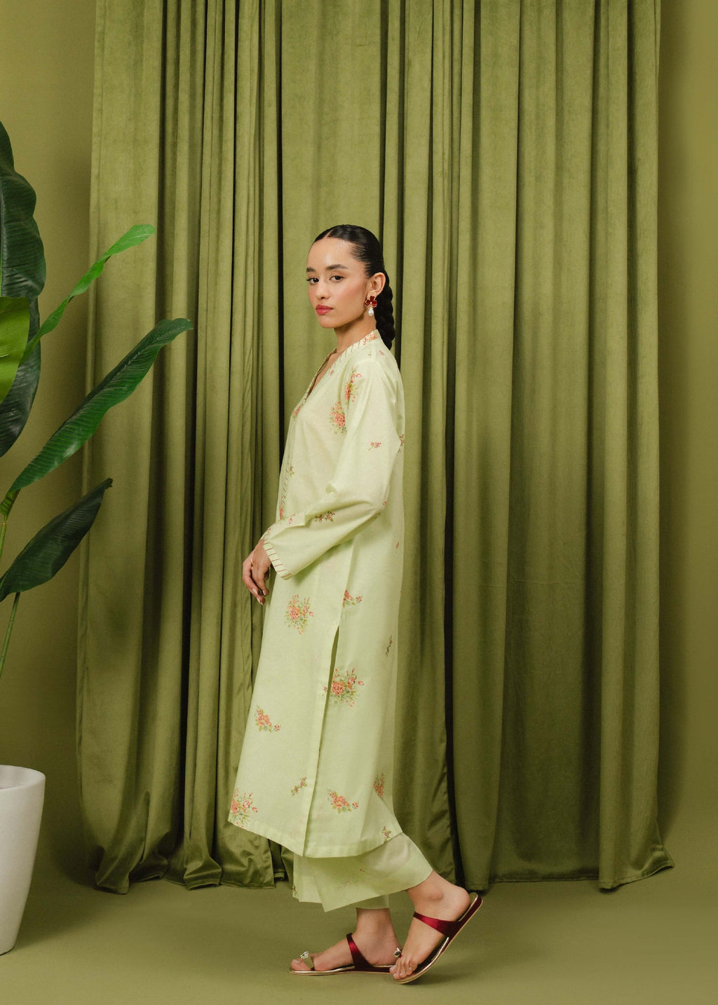 Buzzazi Pastel Green Printed Suit Women 2pcs