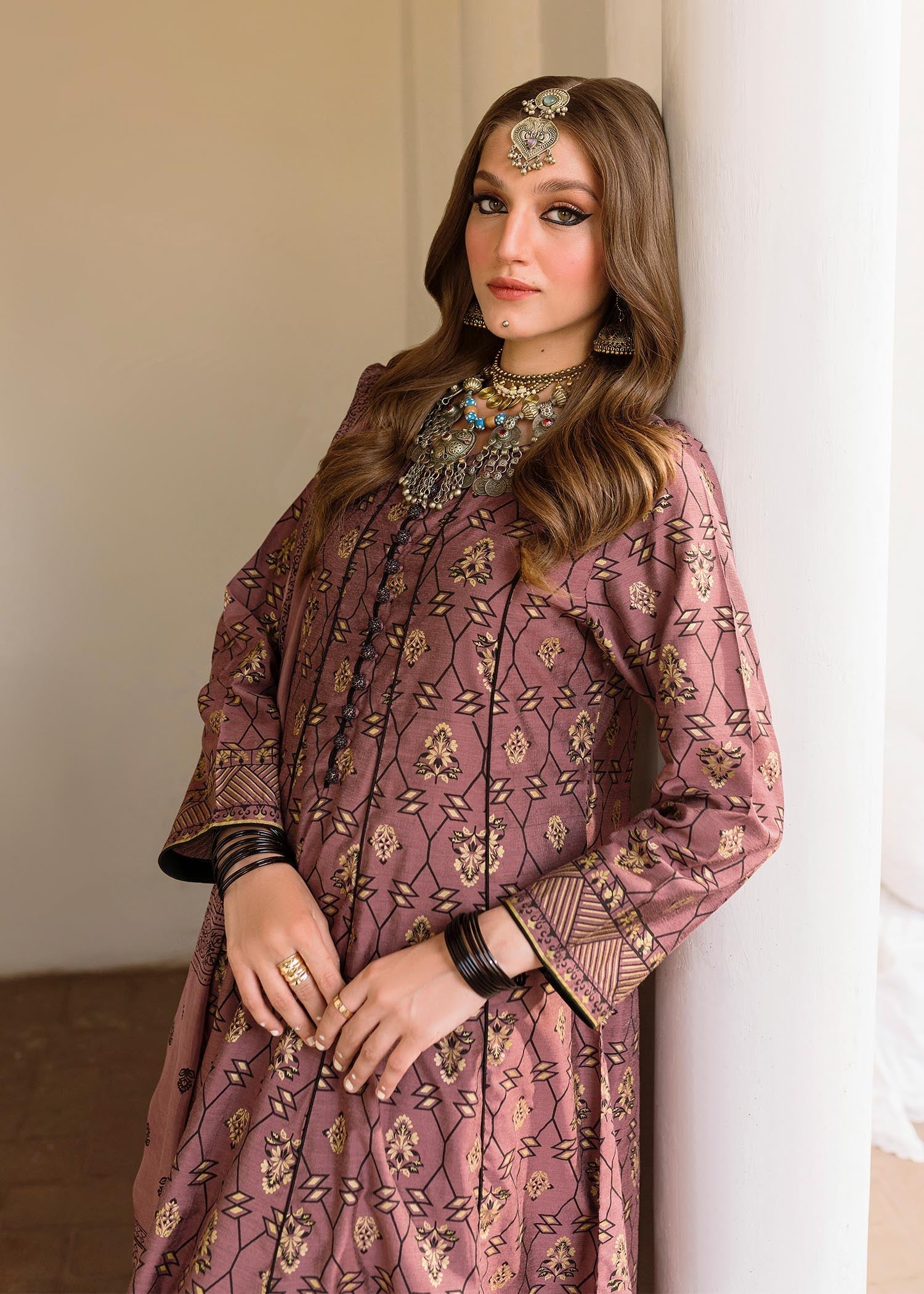 Garnet Clothing Elnaz Women 2pcs