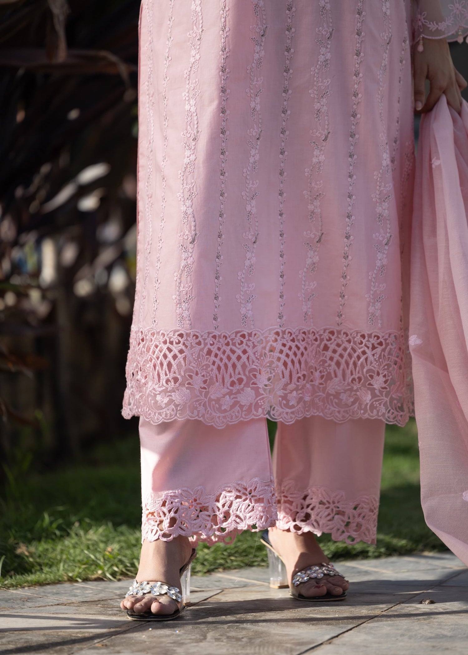 Suits By Sadia BABYPINK CHIKANKARI LAWN Women 3pcs