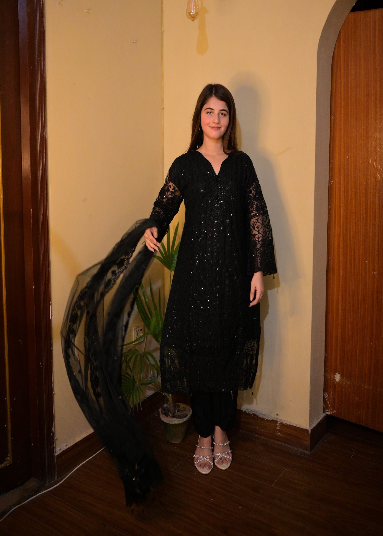 Four Season Boutique BLACK CAT SEQUNECE Women 3pcs