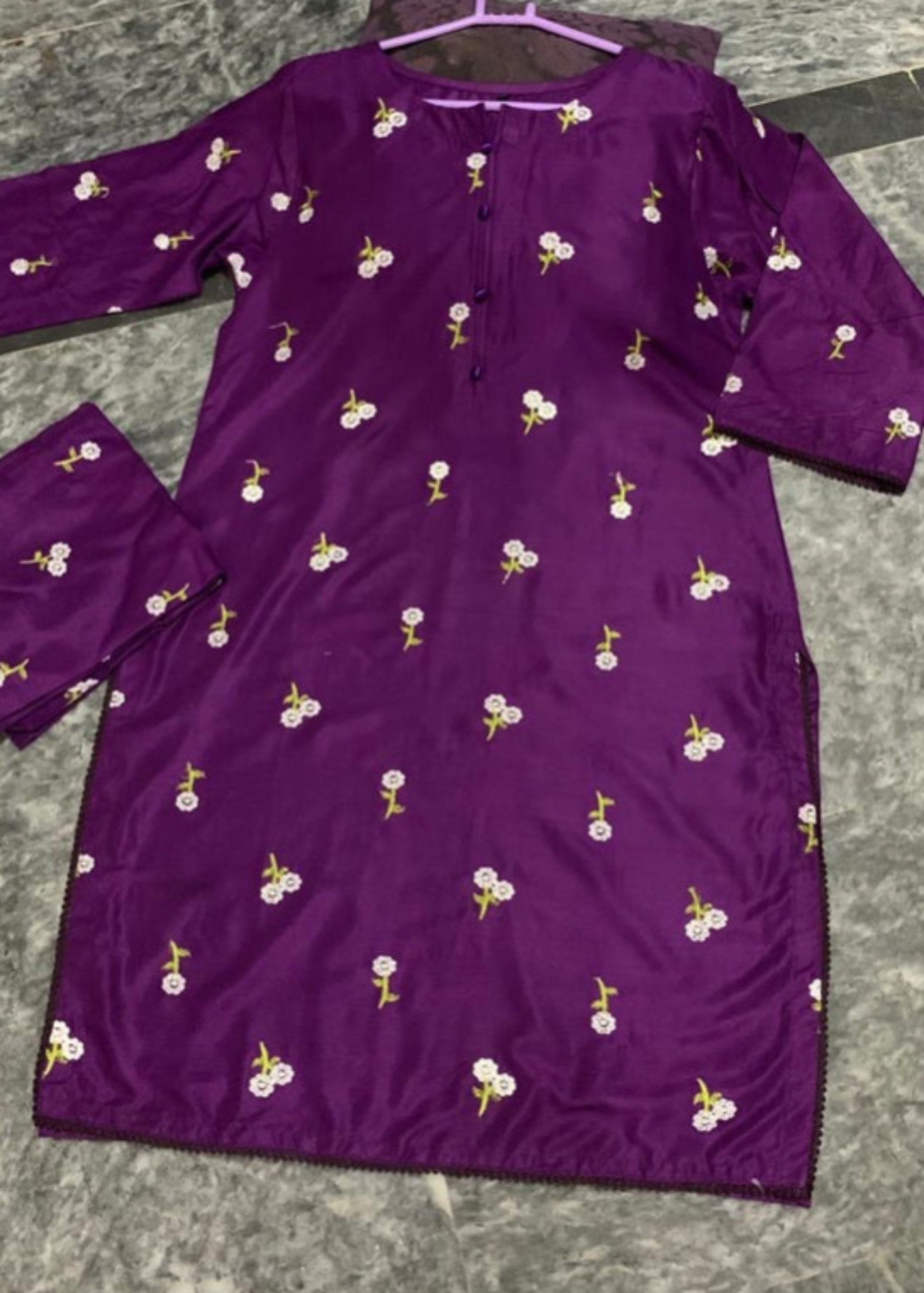 Chaudhary Arts Floral embroidered Women 2pcs