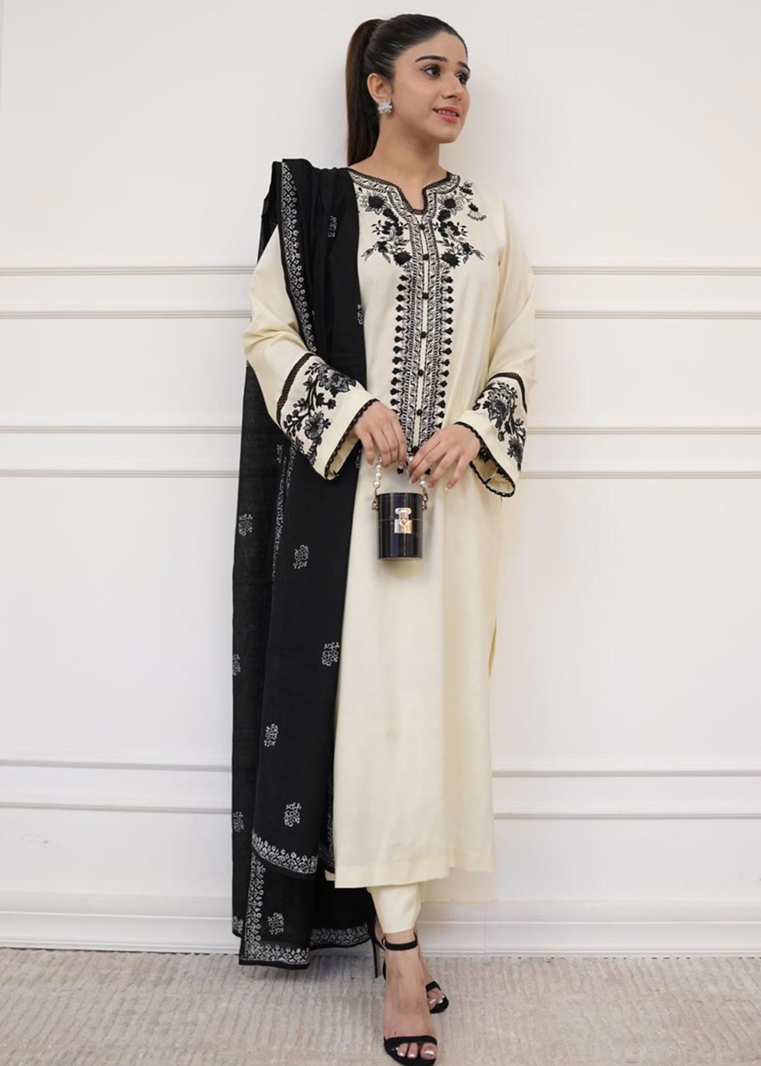 Maroon By Iqra Chaudhry VAINILLA OFF WHITE Women 3pcs