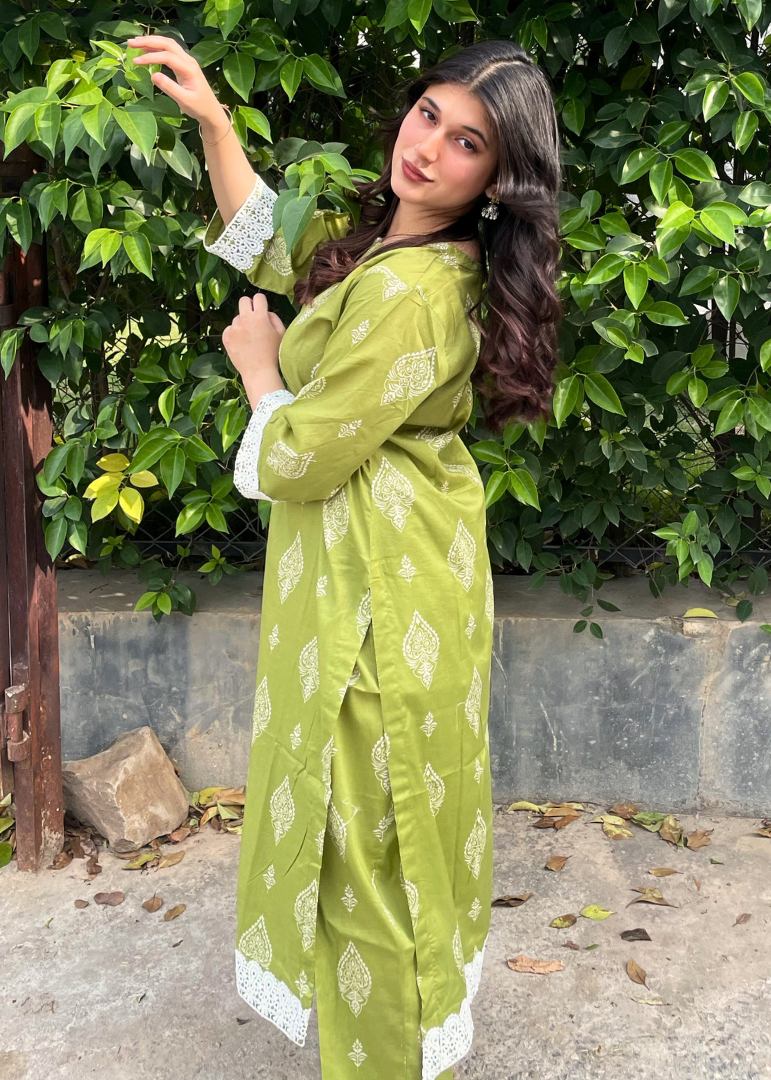 Haya'S Creation Digital Printed Green Lawn Dress with Plazo Women 2pcs