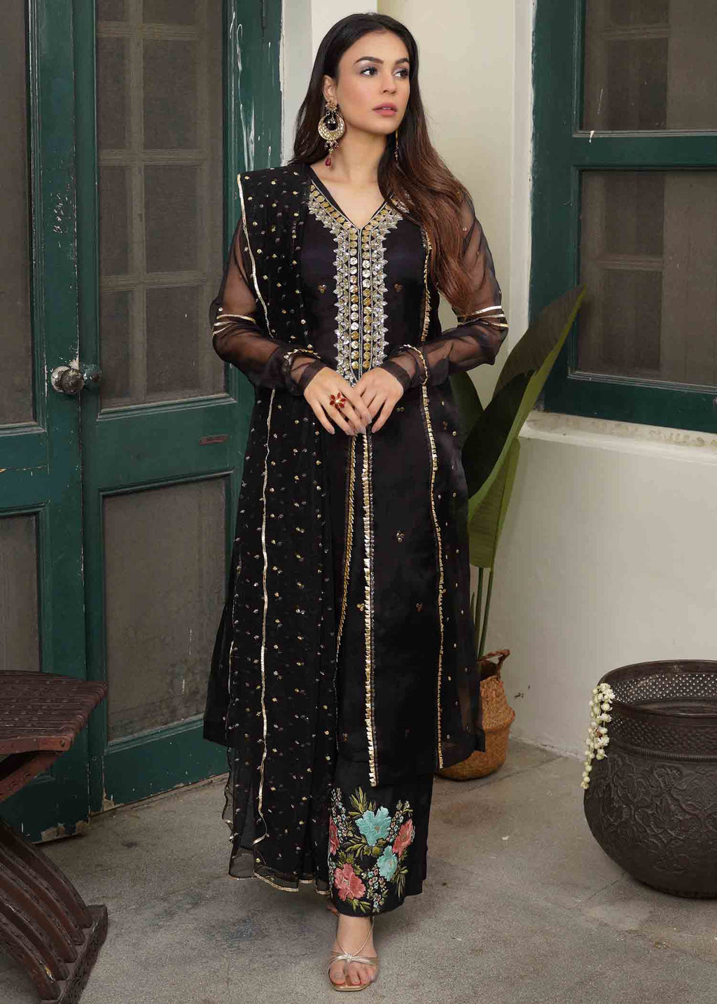 Hem DAISY OUTFIT Black Women 4pcs