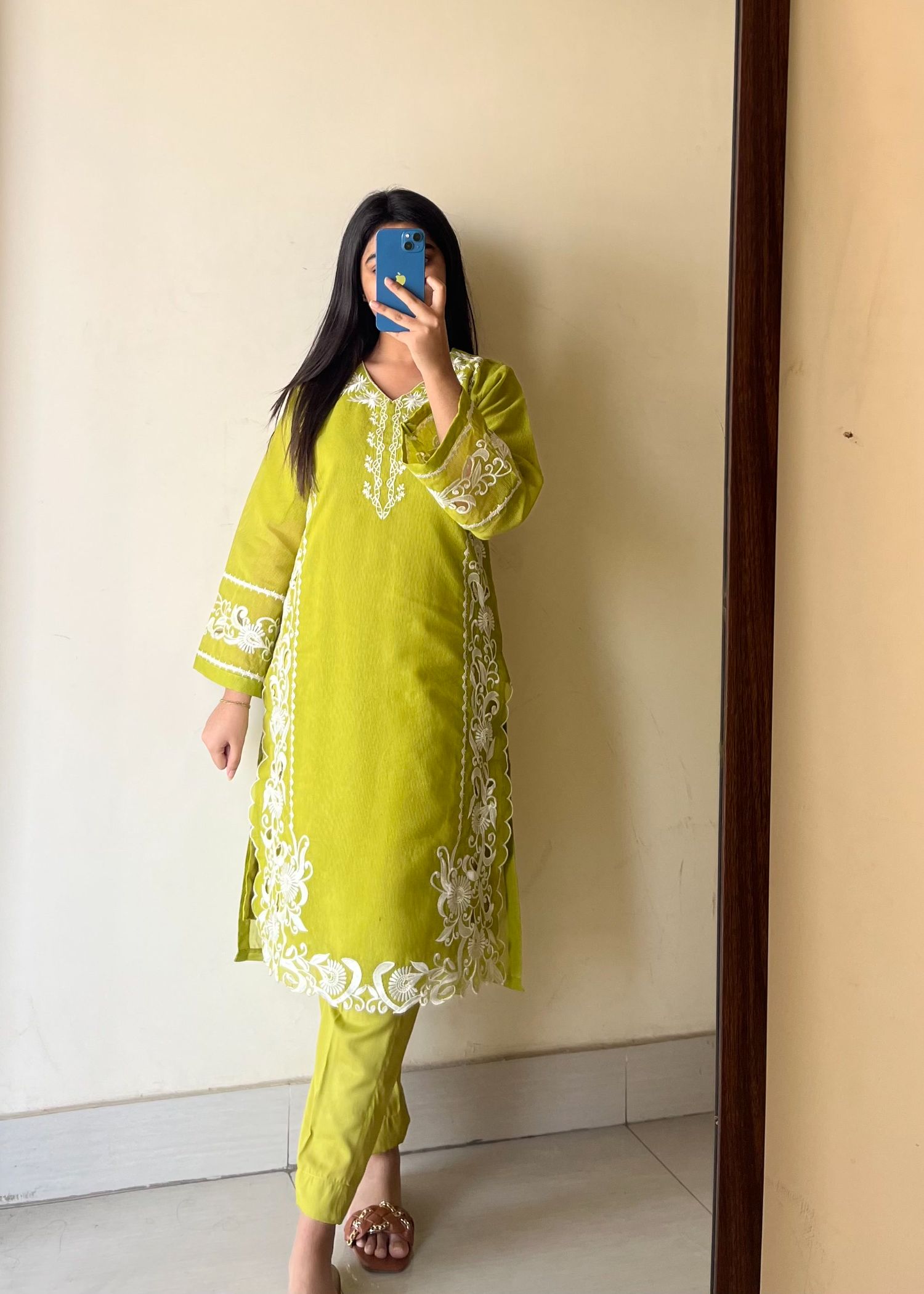 Ayesha B karandi cutwork parrot green Women 4pcs