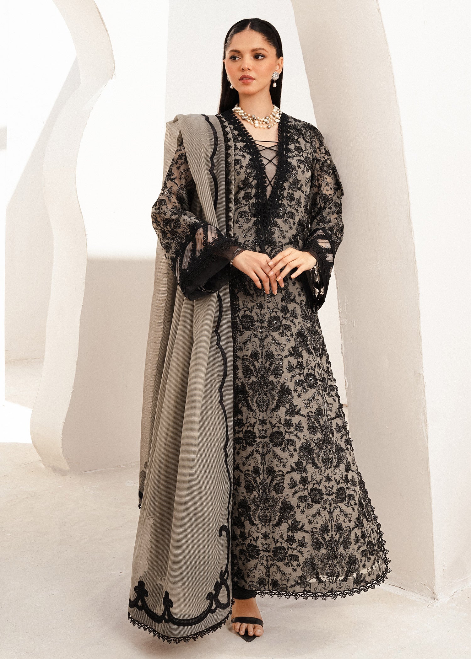 Rang-e-Haya Bella (Black) Women 4pcs