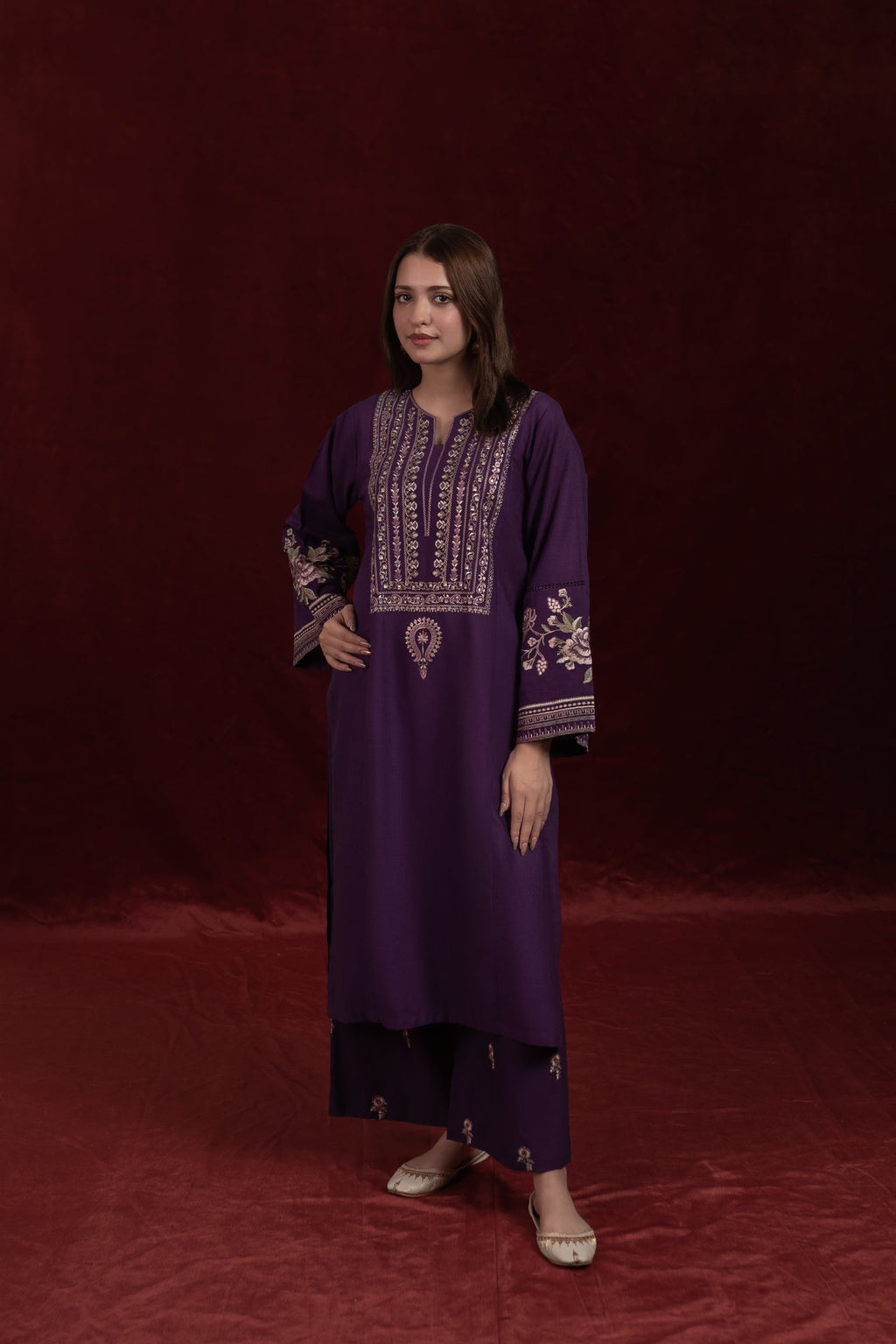 Urge Pret ISHWA Women 2pcs