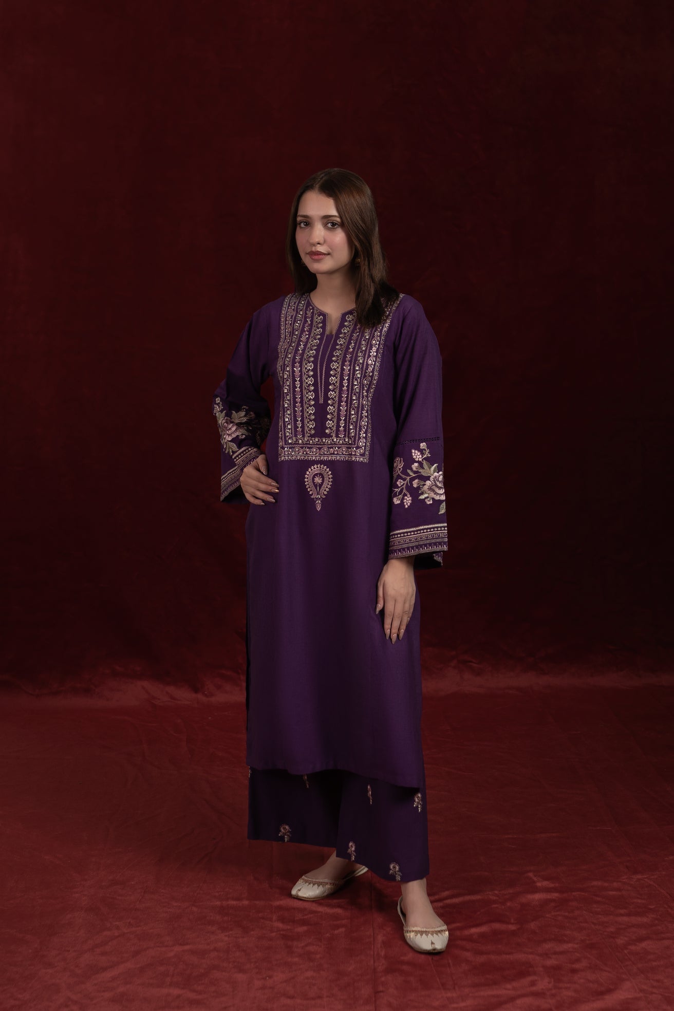 Urge Pret ISHWA Women 2pcs