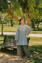 Urge Pret VALENTINA Women