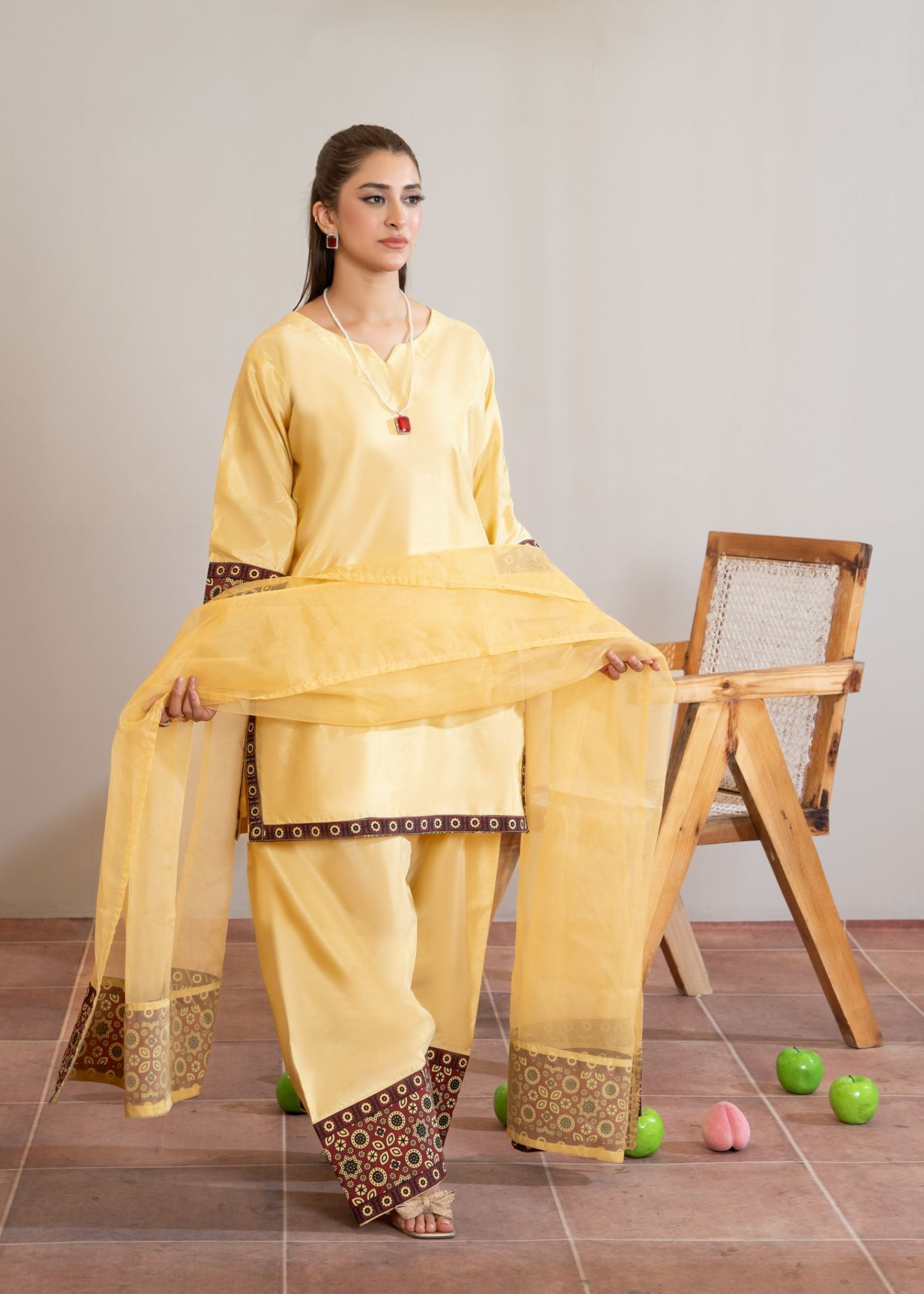 Momin Online Farshi shalwar 526 Women 3pcs