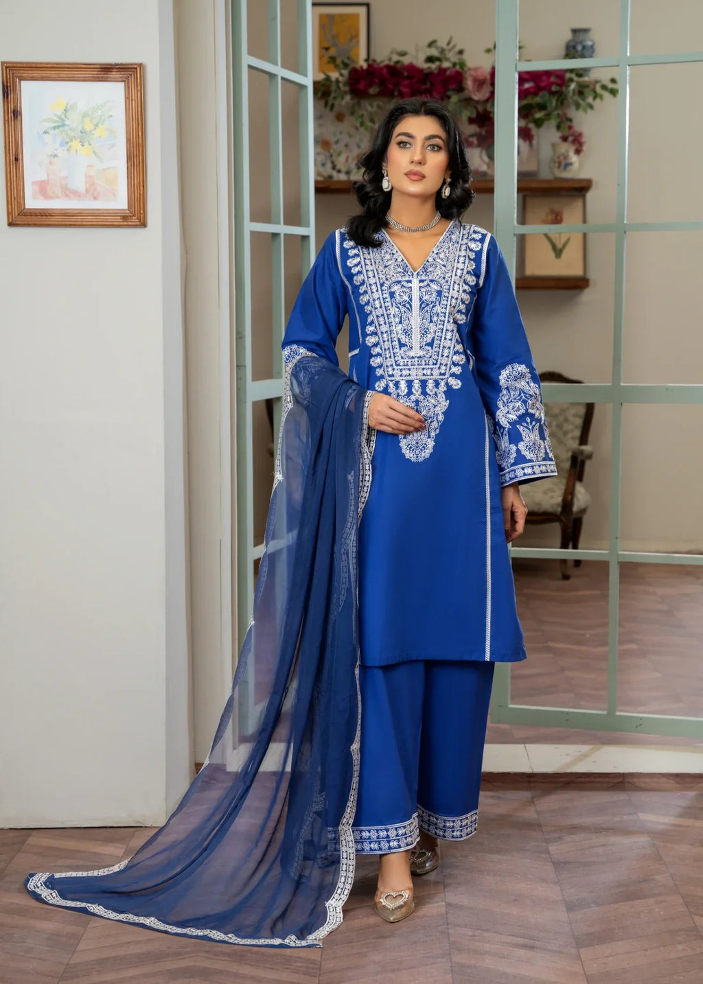 Akhrot Clothing Royal Blue White Women 3pcs