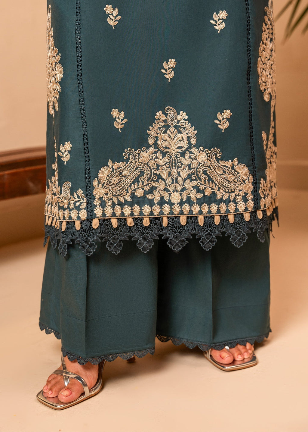 Meerak Pret Parisa Women 3pcs