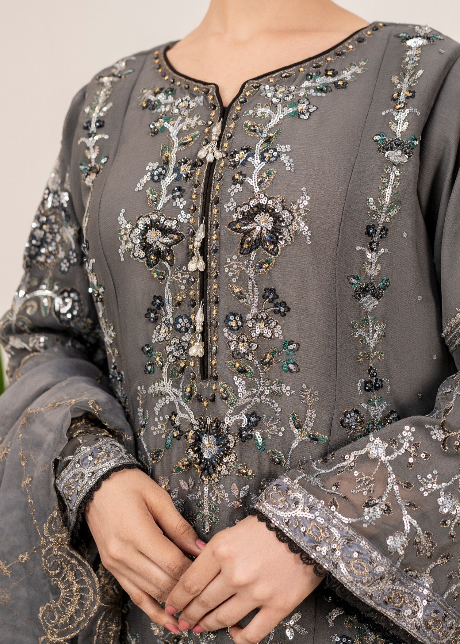 Pehnawa By Bin Akram’s Grey Grace Chiffon Women 3pcs