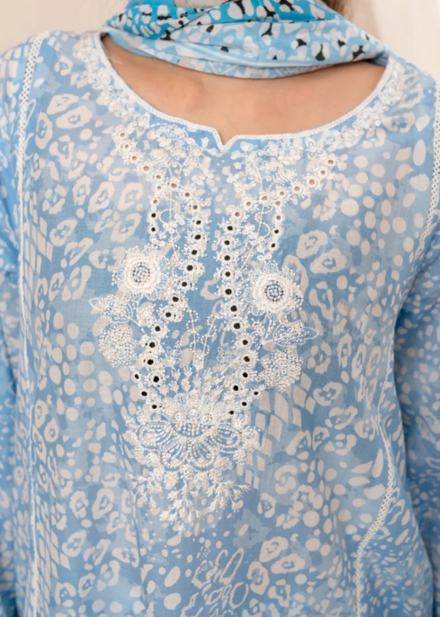Humna & Momina EMBROIDERED PRINTED LAWN SUIT (Sky Blue) Women 3pcs