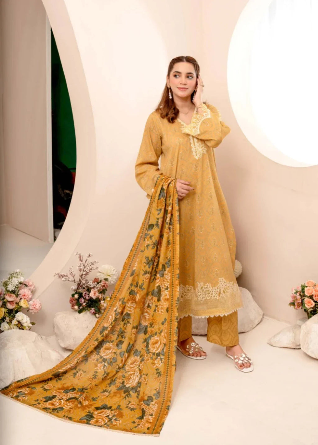 Humna & Momina EMBROIDERED PRINTED LAWN SUIT (Sunflower) Women 3pcs