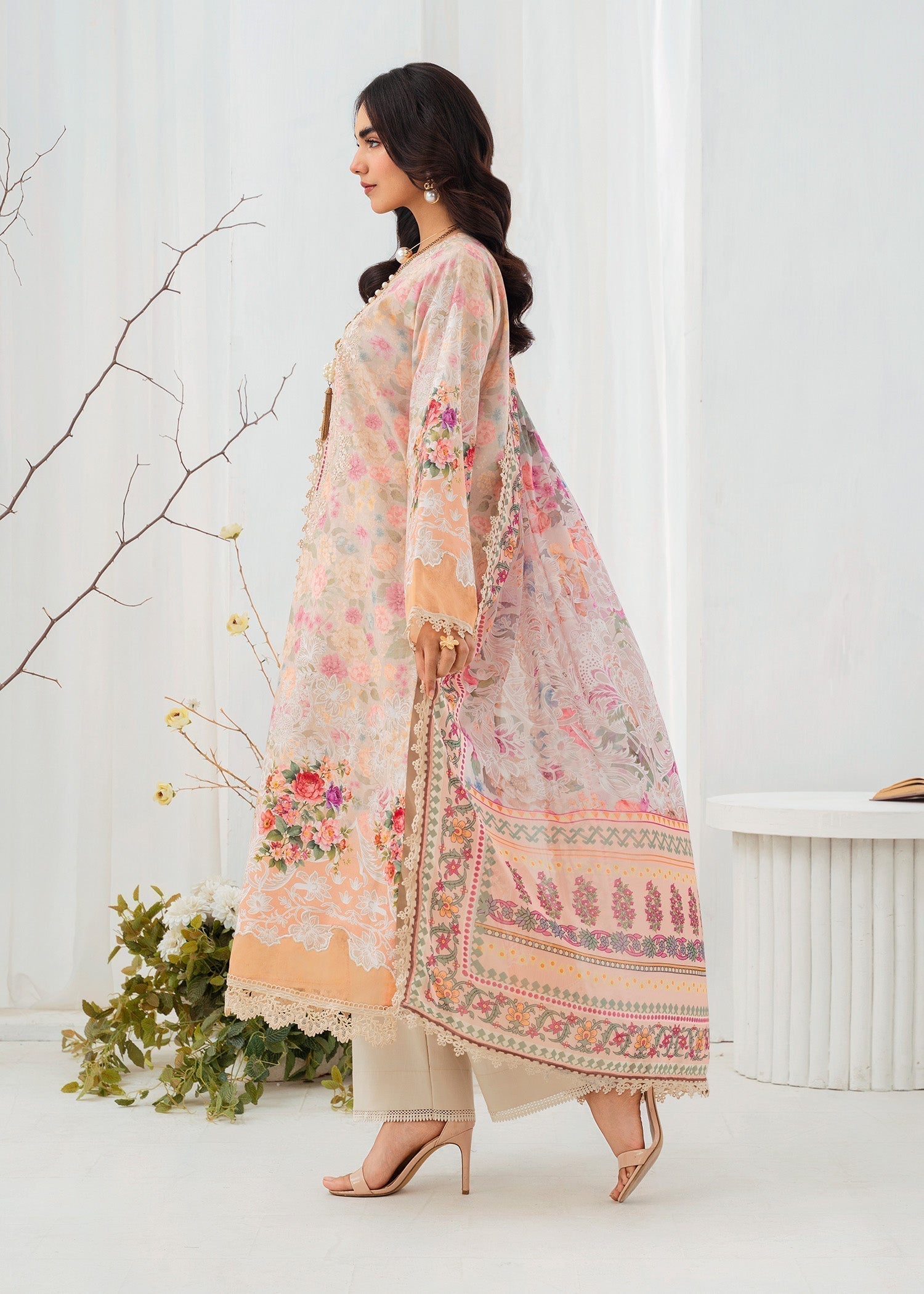 Chandan Nagri Ornee Women 3pcs